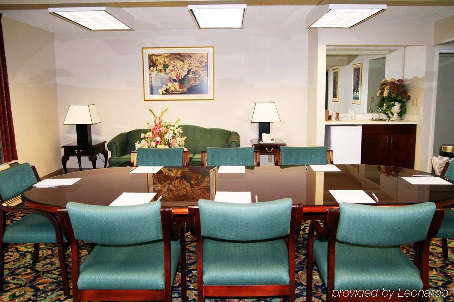 Dublin Inn And Suites Instalações foto